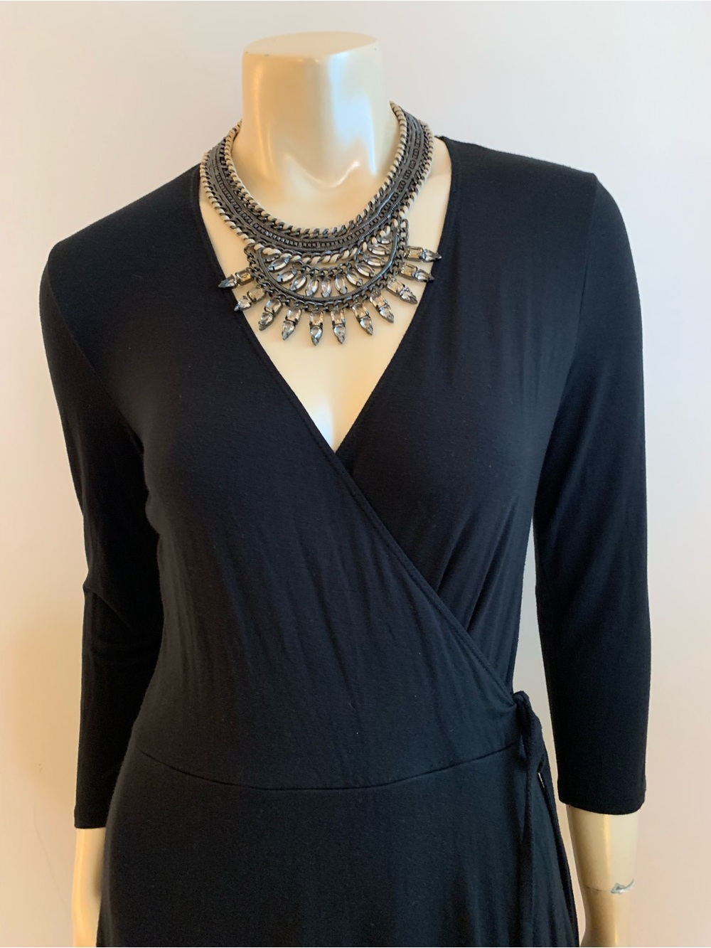 ❤️ Abercrombie & Fitch Black Wrap Midi Dress